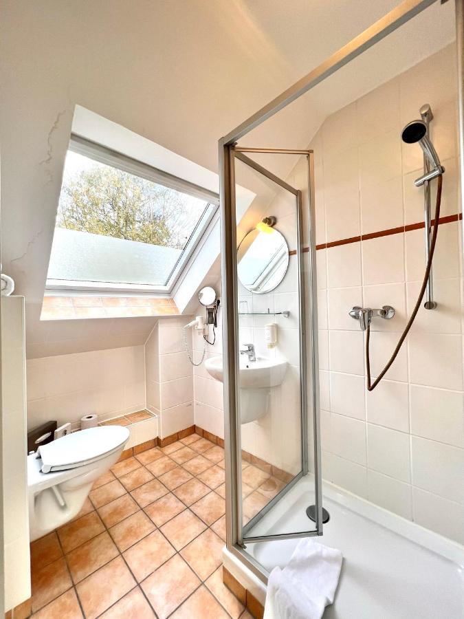 Gaestehaus Suedheide Hambühren Exteriör bild