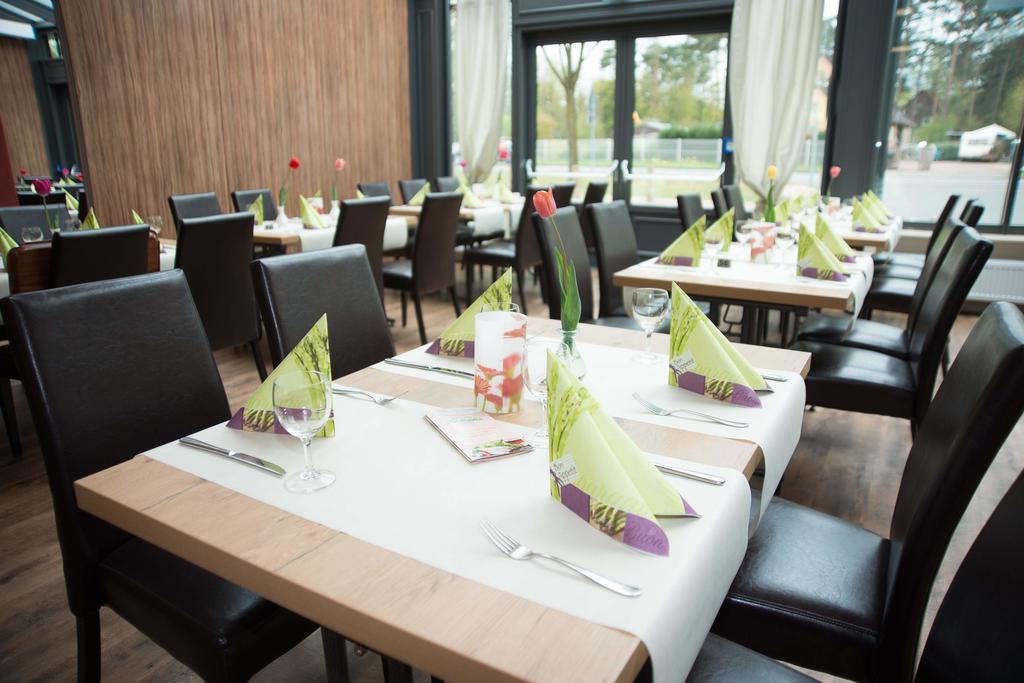 Gaestehaus Suedheide Hambühren Exteriör bild