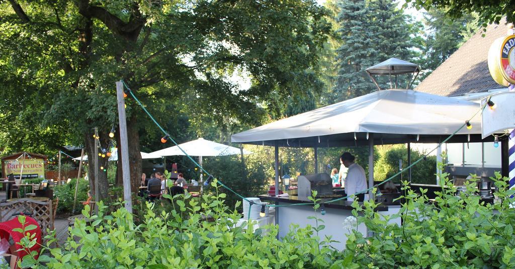 Gaestehaus Suedheide Hambühren Exteriör bild
